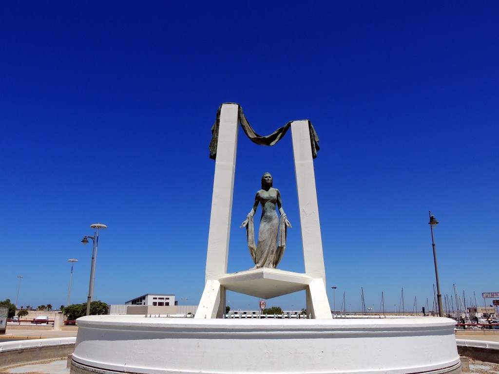 Foto: Monumento a Rocío Jurado - Chipiona (Cádiz), España