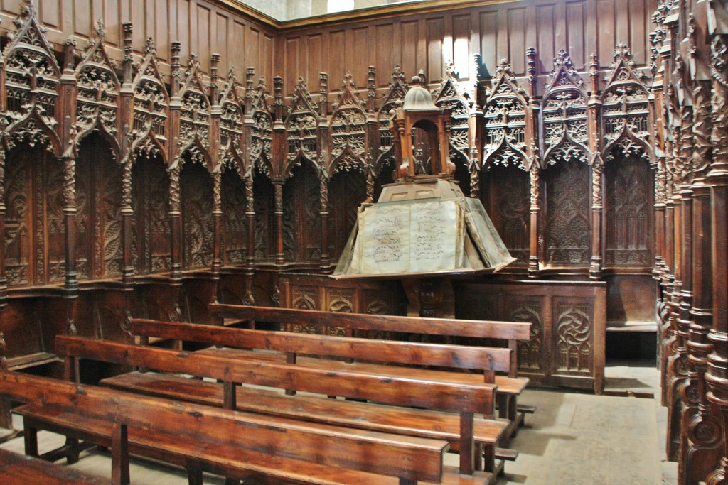 Foto: Colegiata - Santa María del Campo (Burgos), España