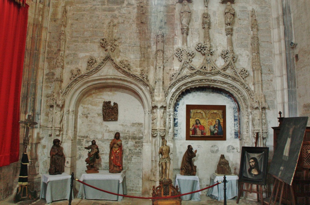 Foto: Colegiata - Santa María del Campo (Burgos), España