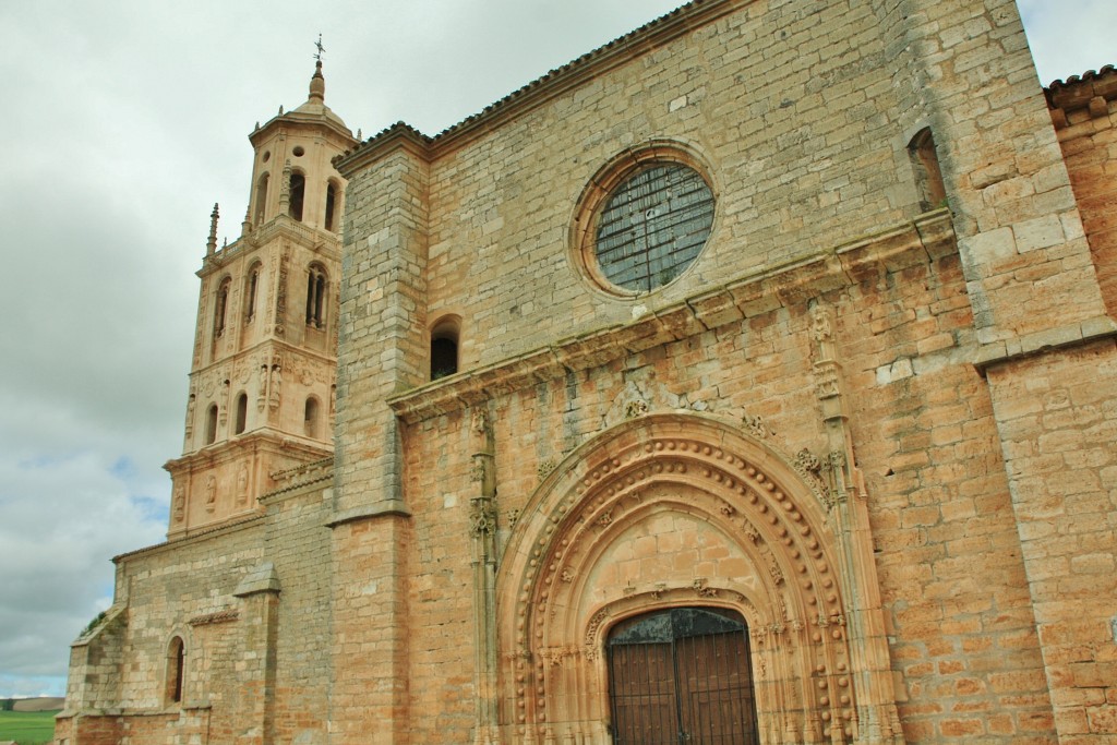 Foto: Colegiata - Santa María del Campo (Burgos), España