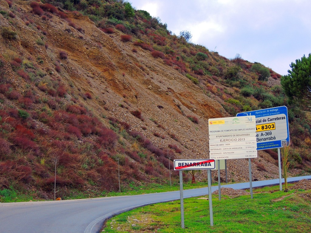 Foto: Salida de Benarrabás - Benarraba (Málaga), España