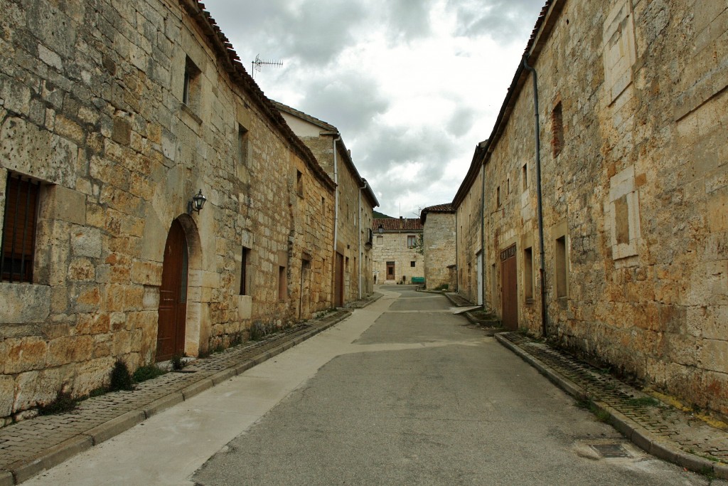 Foto: Vista del pueblo - Huermeces (Burgos), España