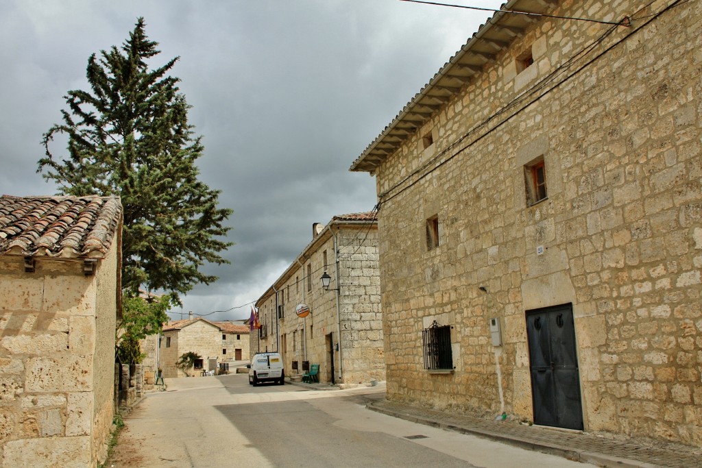 Foto: Vista del pueblo - Huermeces (Burgos), España