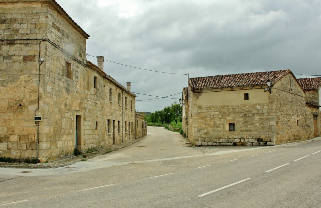 Foto: Vista del pueblo - Huermeces (Burgos), España