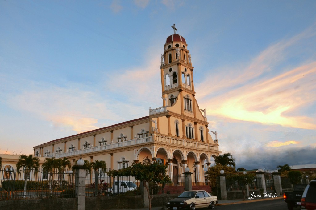 Foto: Iglesia La Agonía - Alajuela, Costa Rica