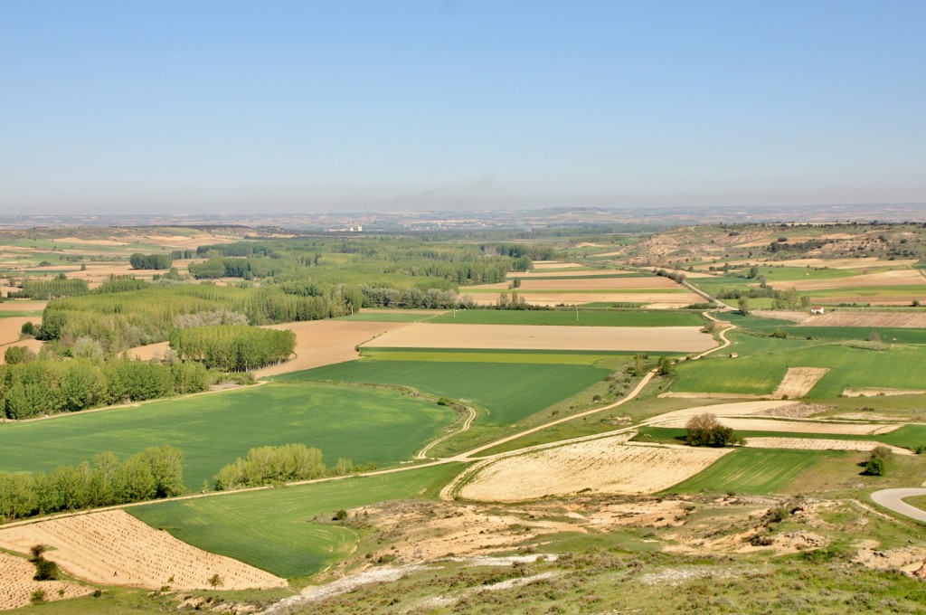 Foto: Vistas desde el recinto amurallado - Haza (Burgos), España