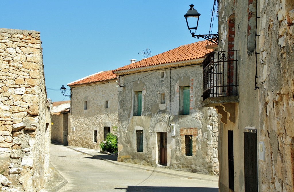 Foto: Recinto amurallado - Haza (Burgos), España