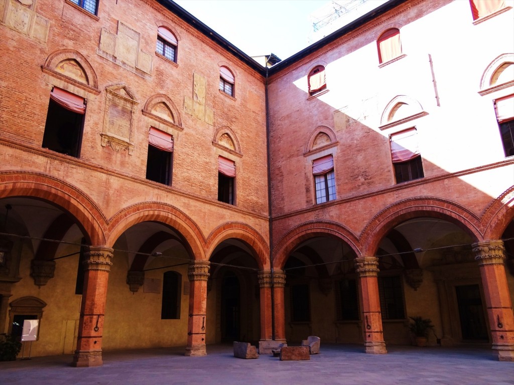 Foto: Palazzo d'Accursio - Bologna (Emilia-Romagna), Italia