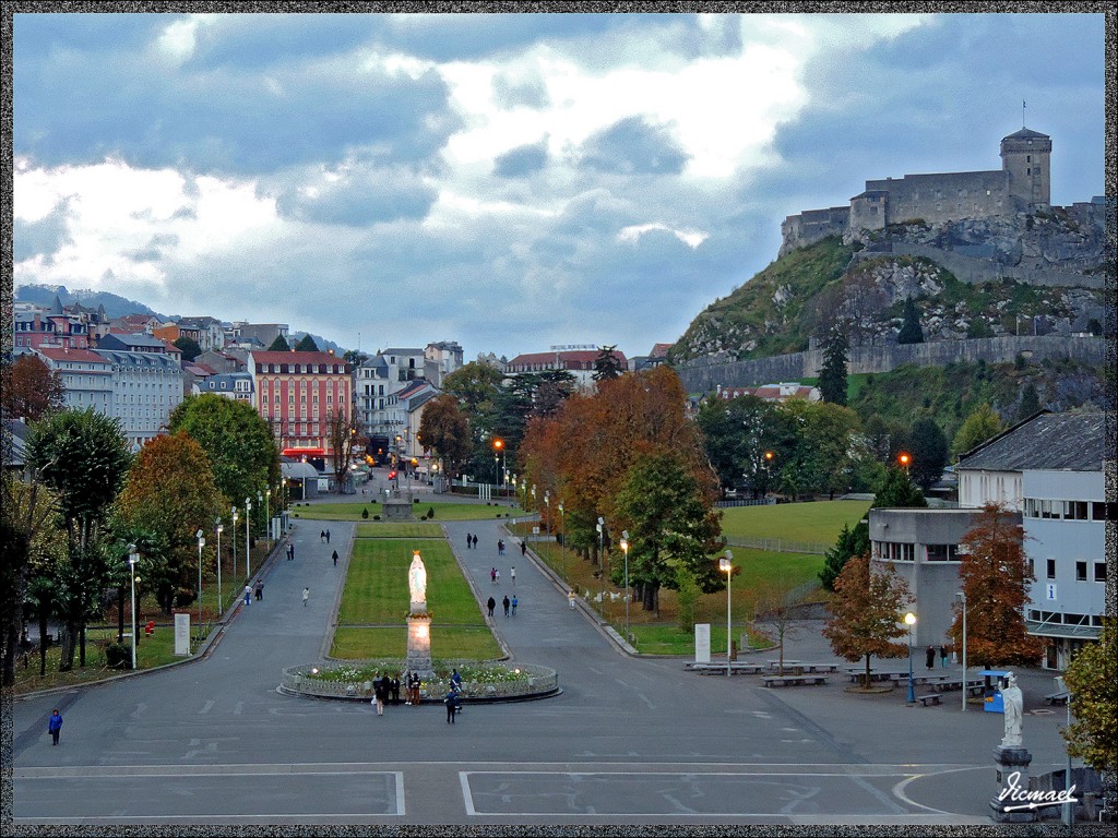 Foto: 141021-127 LOURDES - Lourdes (Midi-Pyrénées), Francia