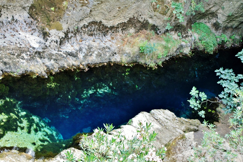 Foto: Manantial Su Gologone - Oliena (Sardinia), Italia