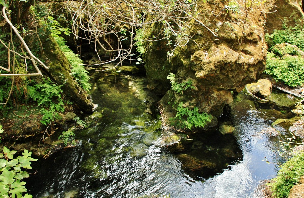Foto: Manantial Su Gologone - Oliena (Sardinia), Italia