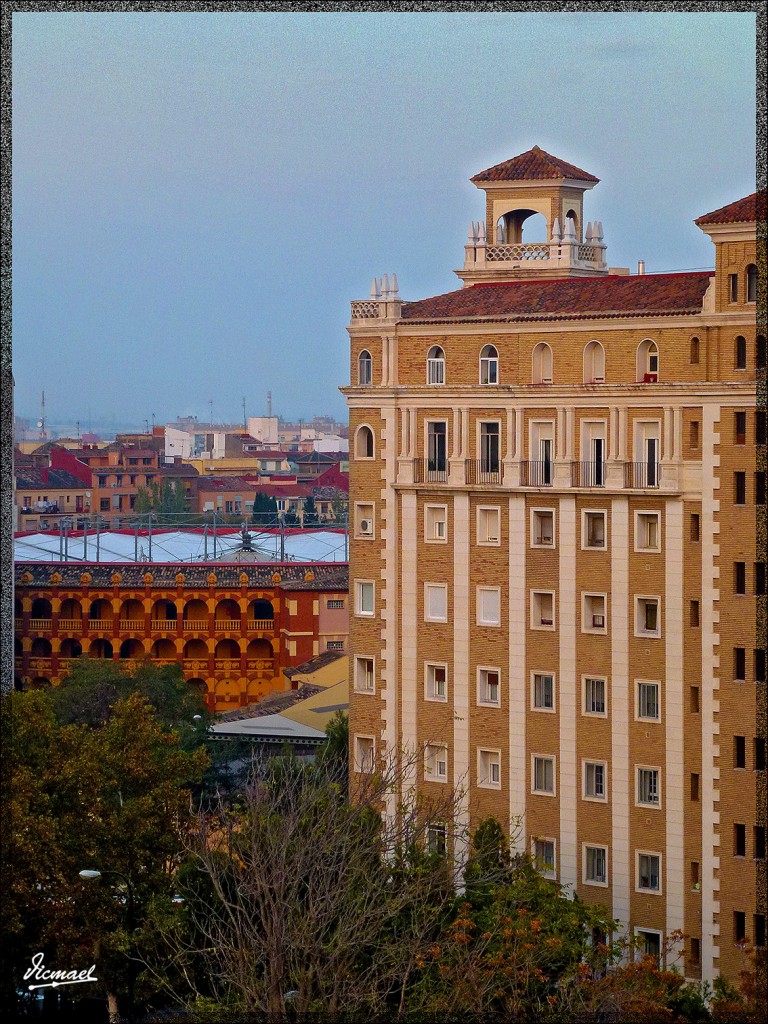 Foto: 141030-17 PORTILLO CAIXA FORUM - Zaragoza (Aragón), España
