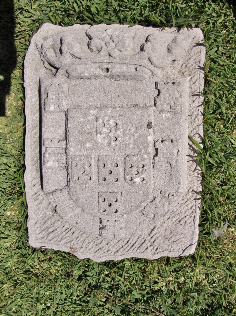 Foto: Escudos en las murallas - Ceuta, España