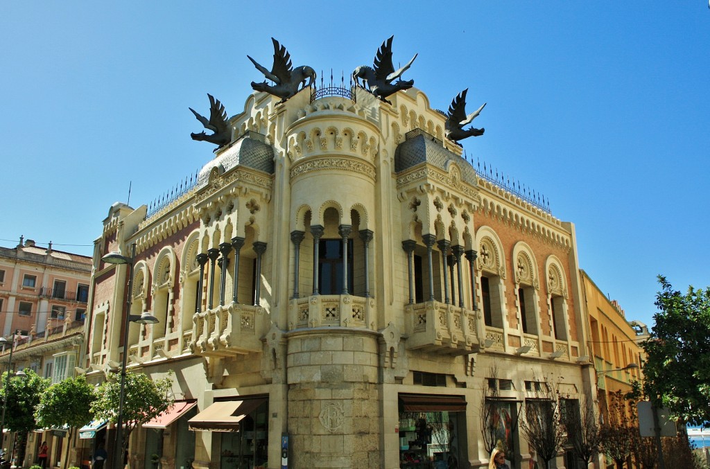 Foto: Edificio de los dragones - Ceuta, España