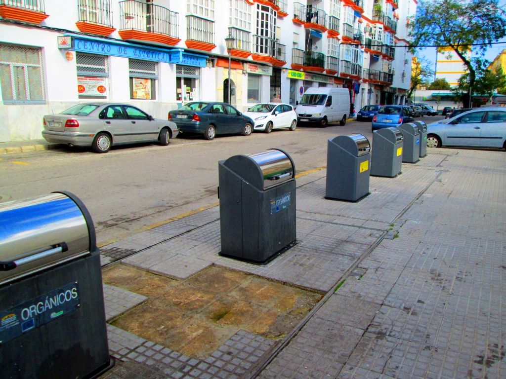 Foto: Contenedores Subterráneos - San Fernando (Cádiz), España