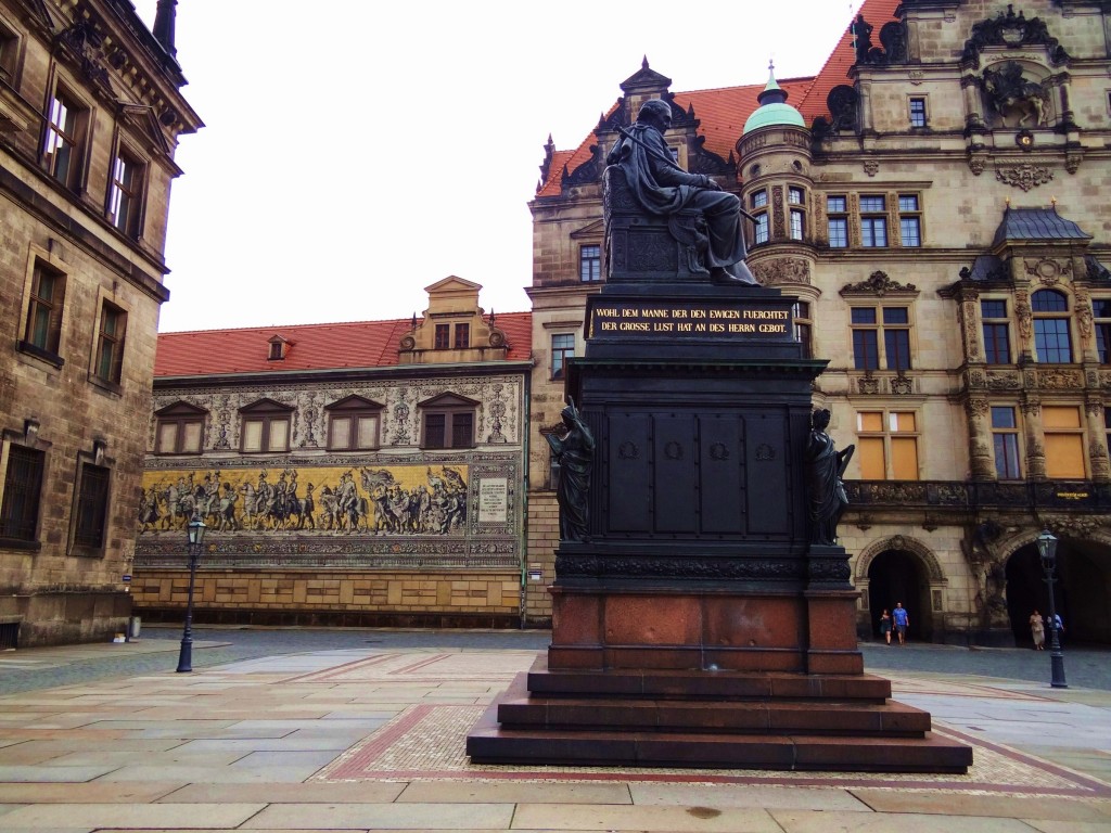 Foto: Schlossplatz - Dresde (Saxony), Alemania