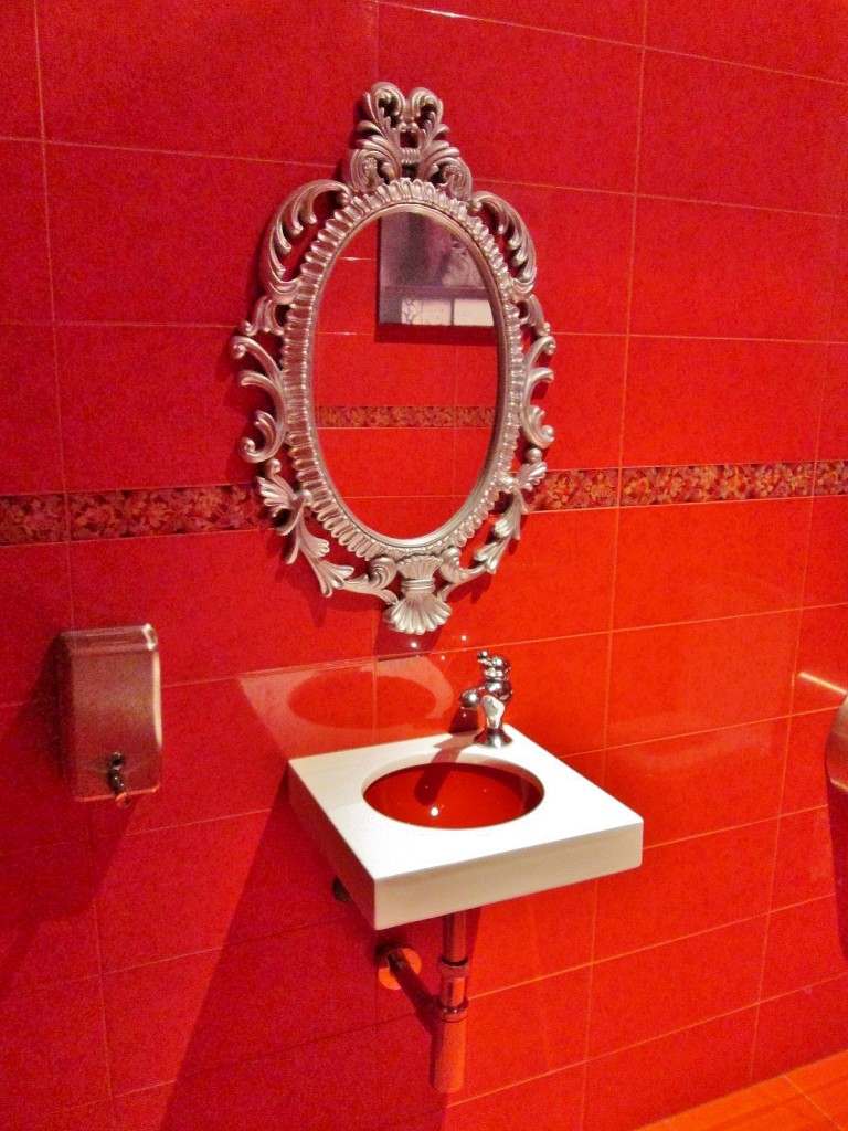 Foto: Interior de un establecimiento - Oña (Burgos), España