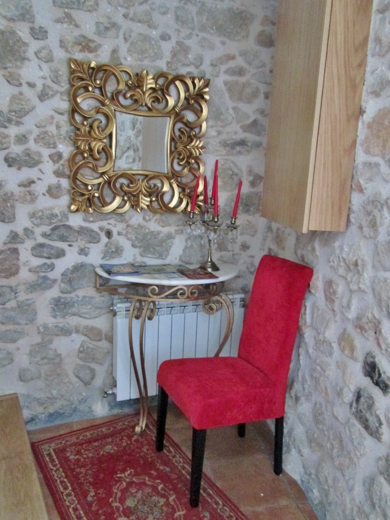 Foto: Interior de un establecimiento - Oña (Burgos), España