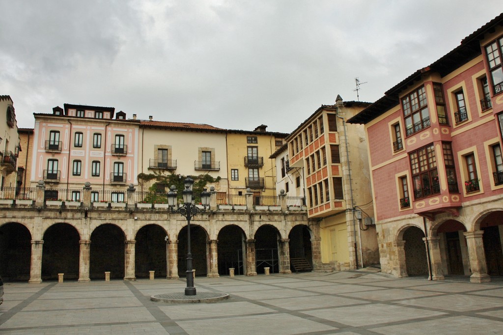 Foto: Plaza Mayor - Medina de Pomar (Burgos), España