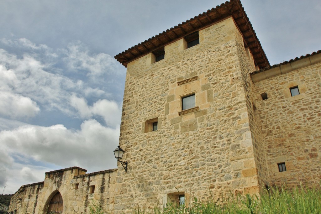 Foto: Vista del pueblo - Puentedey (Burgos), España