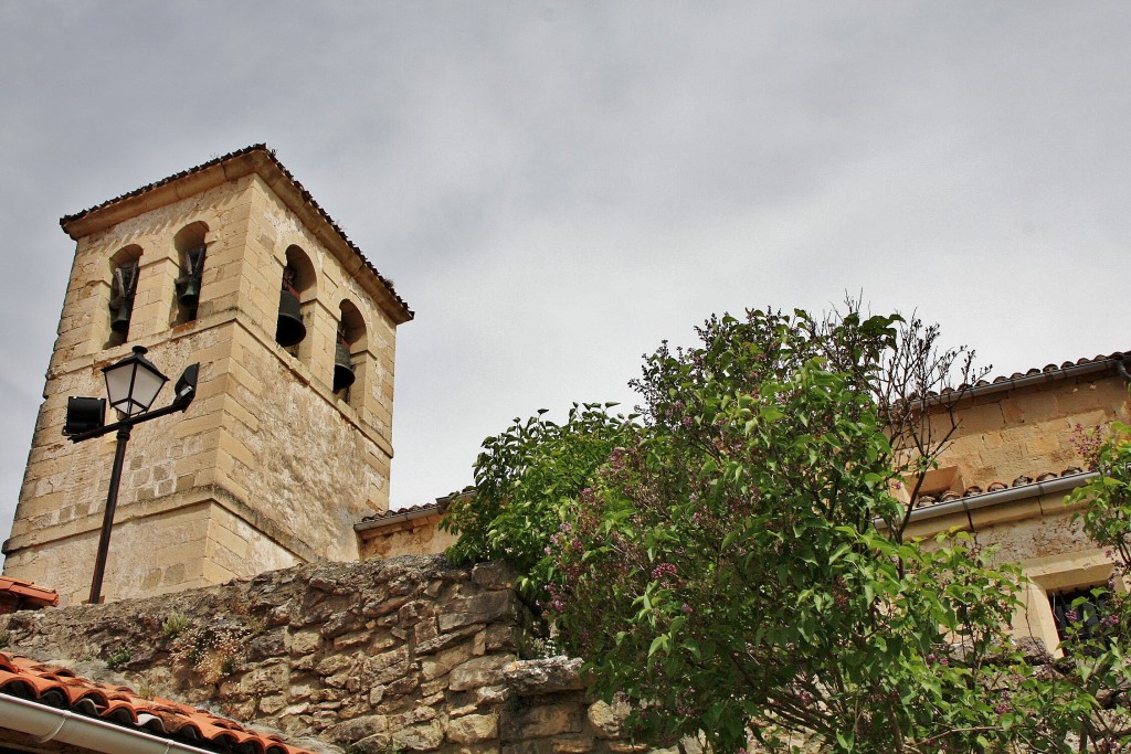 Foto: Vista del pueblo - Puentedey (Burgos), España