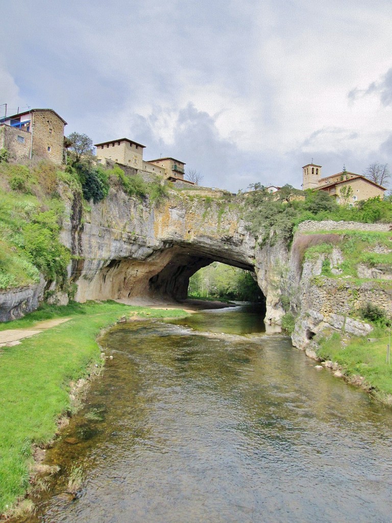 Foto: Puente natural - Puentedey (Burgos), España