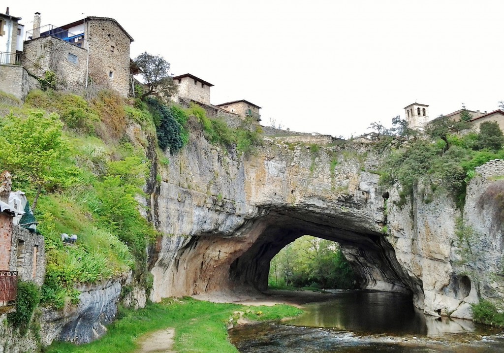 Foto: Puente natural - Puentedey (Burgos), España