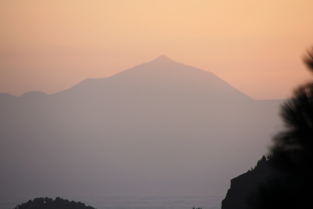Foto: Vista del Teide (Tenerife) - Tejeda (Gran Canaria) (Las Palmas), España