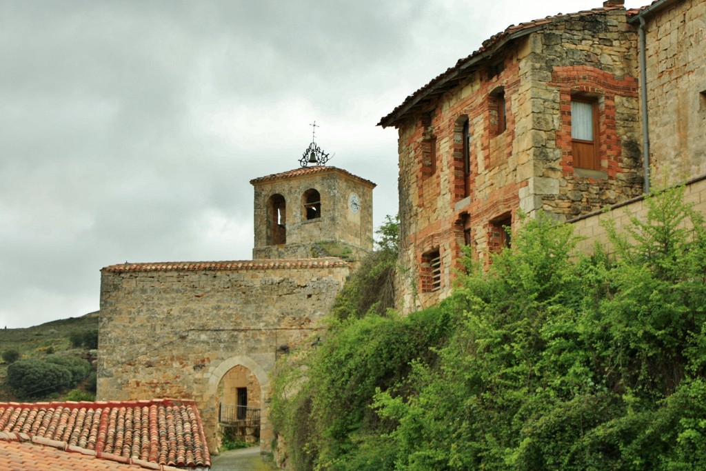 Foto: Vista del pueblo - Tubilla del Agua (Burgos), España