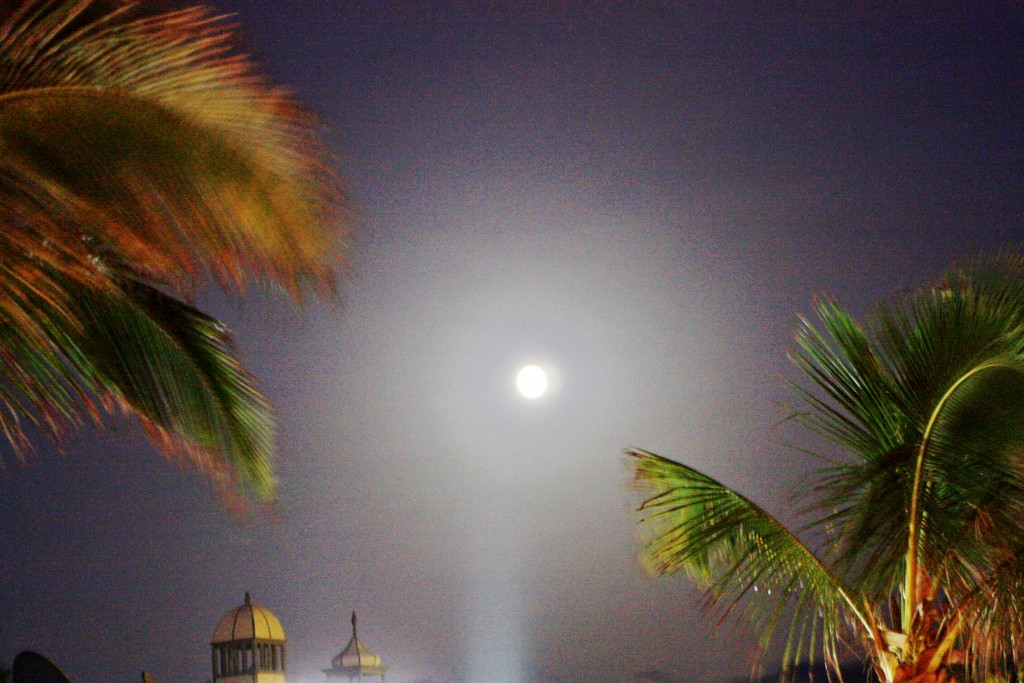Foto: Luna llena - Puerto del Carmen (Lanzarote) (Las Palmas), España