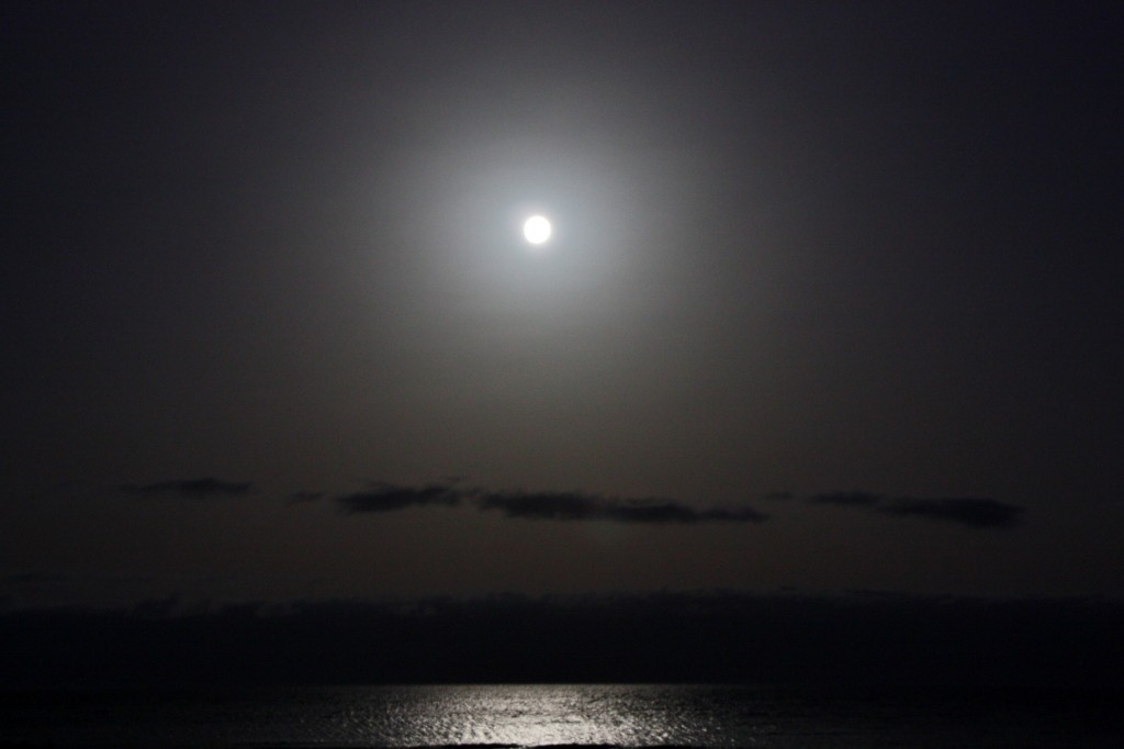 Foto: Luna llena - Puerto del Carmen (Lanzarote) (Las Palmas), España