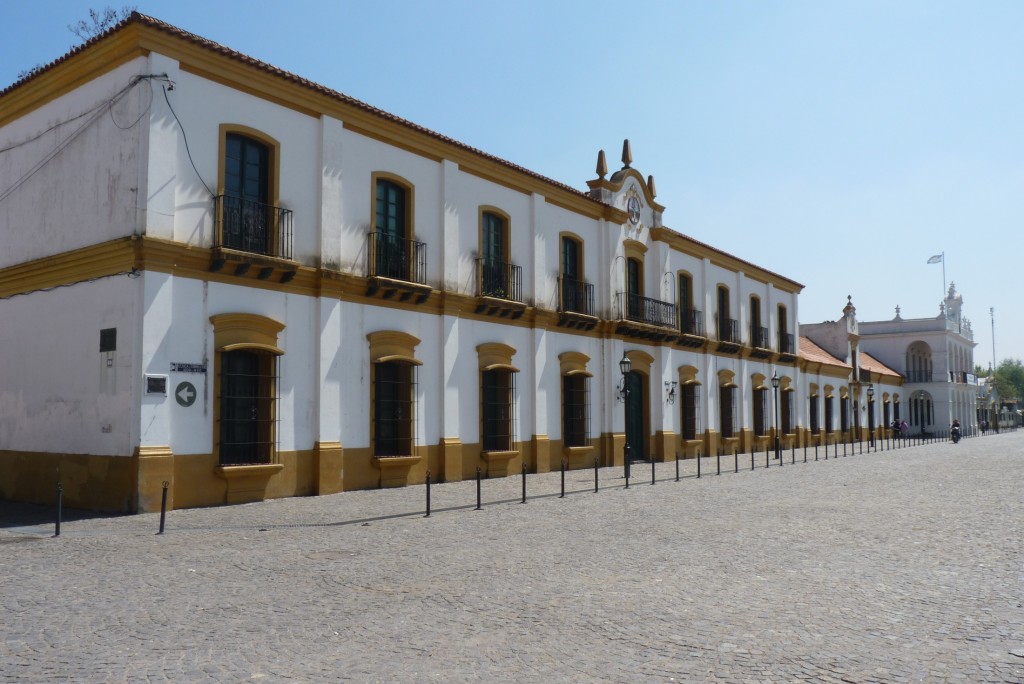 Foto: Edificación colonial - Luján (Buenos Aires), Argentina