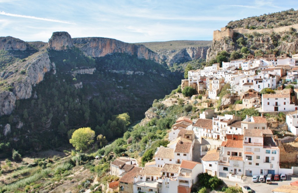 Foto: Vista del pueblo - Chulilla (València), España