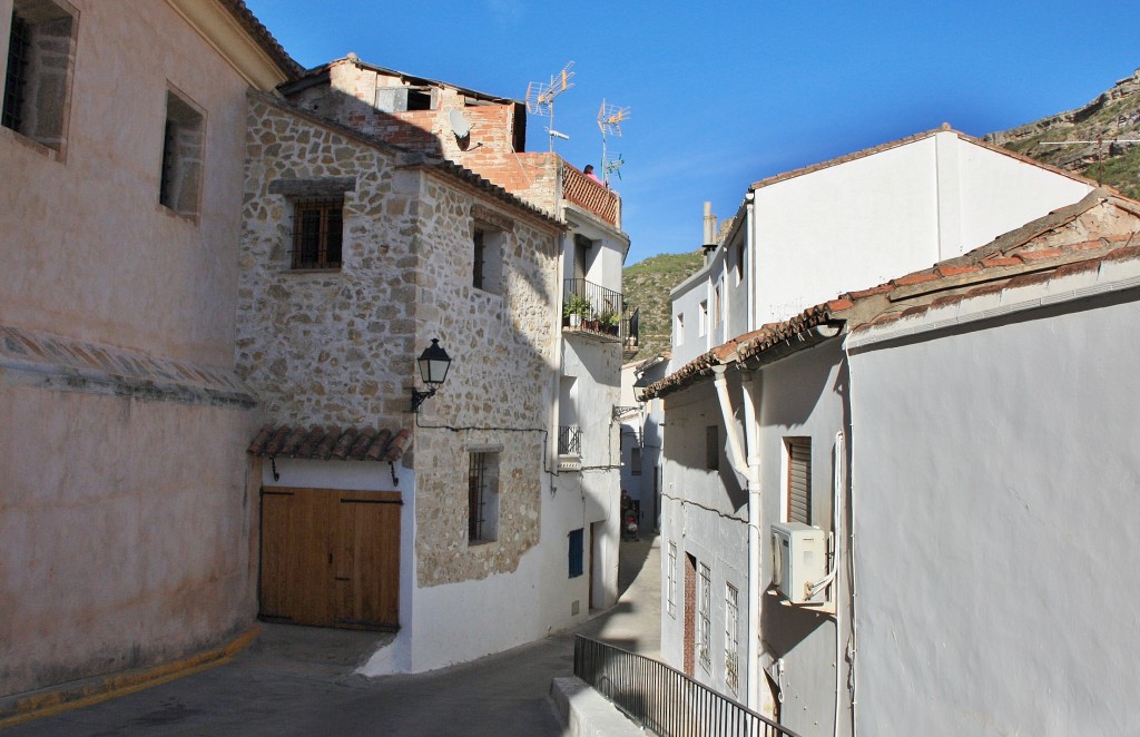 Foto: Vista del pueblo - Chulilla (València), España