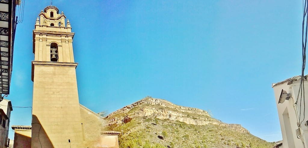 Foto: Vista del pueblo - Chulilla (València), España