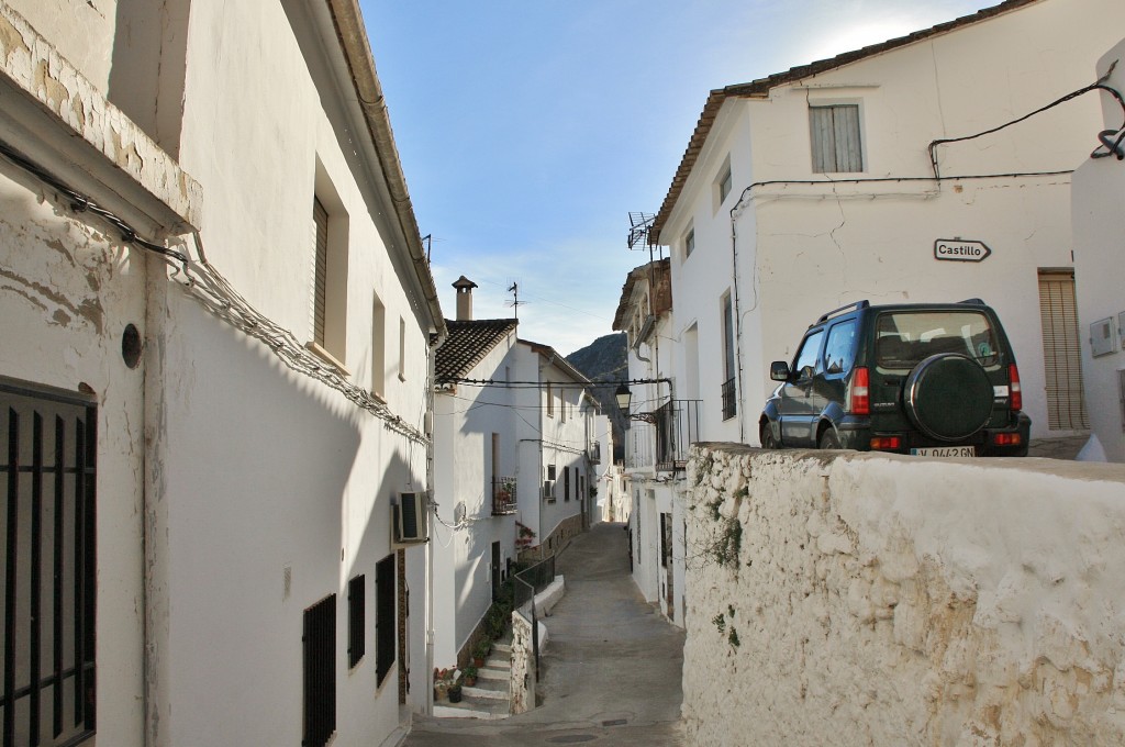 Foto: Vista del pueblo - Chulilla (València), España