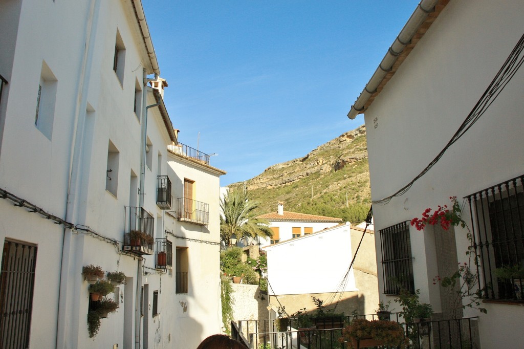 Foto: Vista del pueblo - Chulilla (València), España