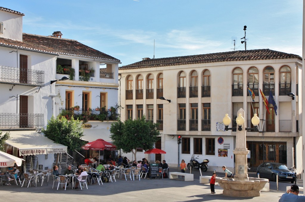 Foto: Vista del pueblo - Chulilla (València), España