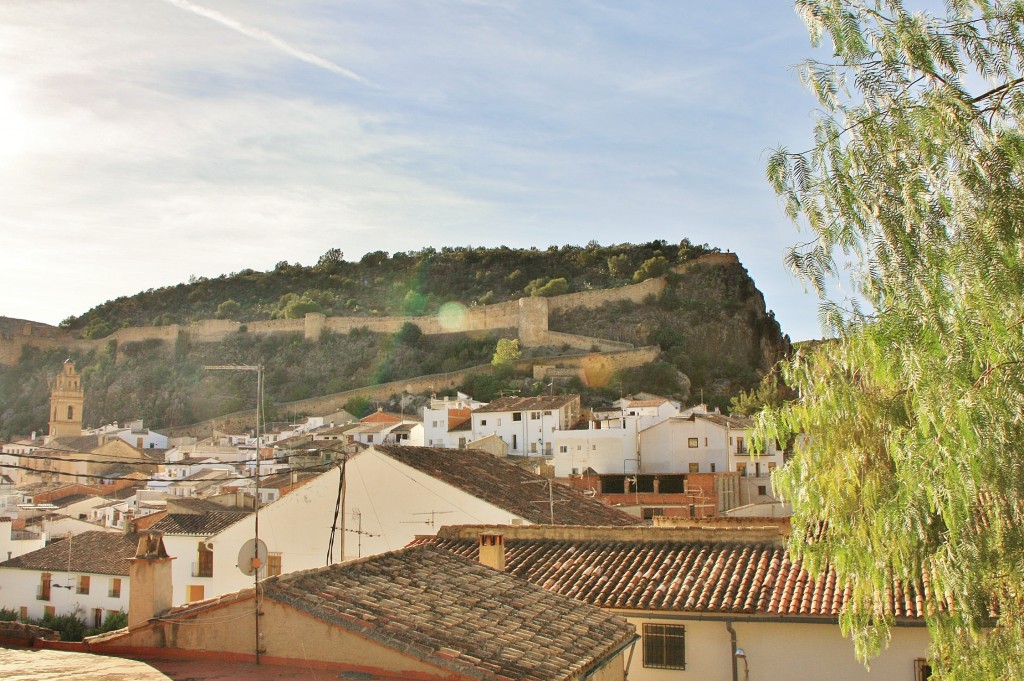 Foto: Vista del pueblo - Chulilla (València), España