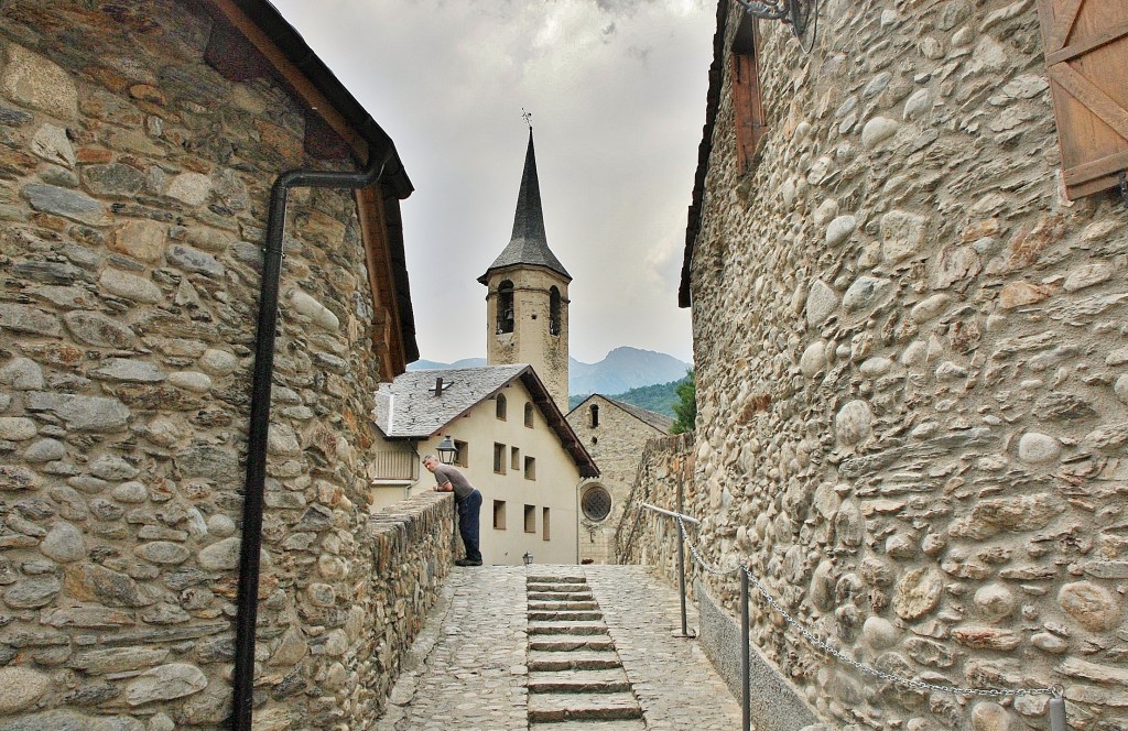 Foto: Puente medieval - Esterri d´Aneu (Lleida), España