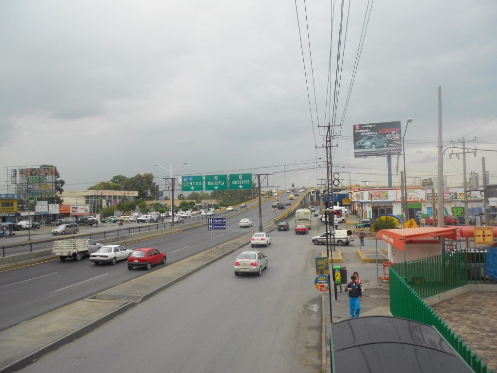 Foto: Carriles Laterales Poniente - San Luis Potosi (San Luis Potosí), México