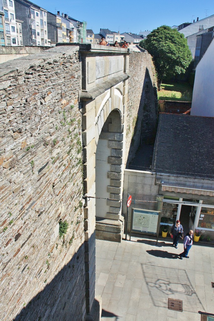 Foto: Puerta de la muralla - Lugo (Galicia), España