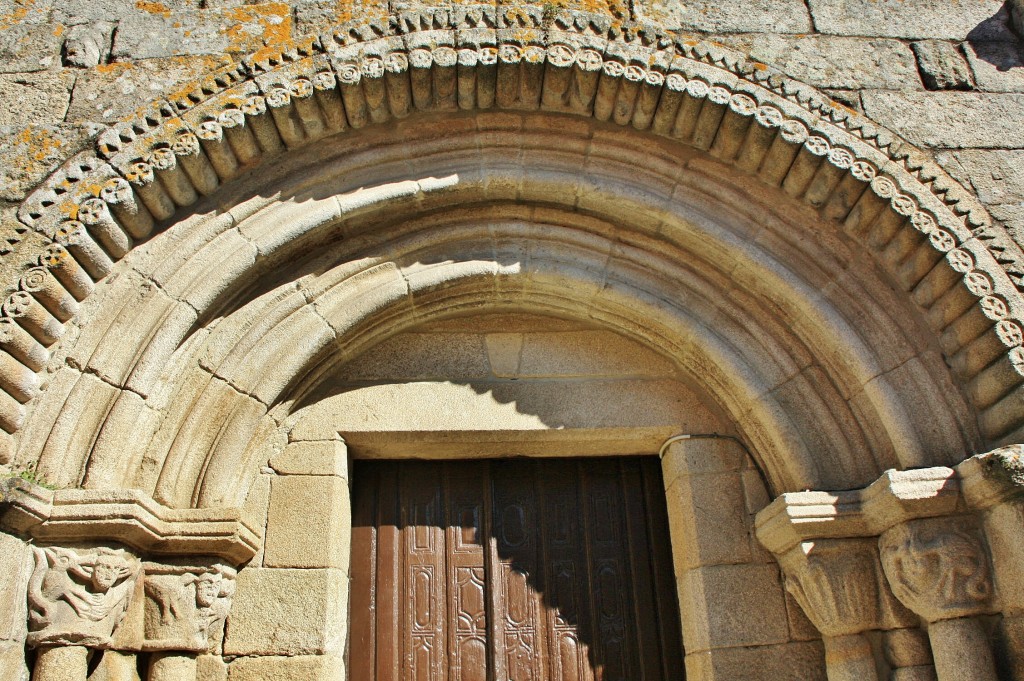 Foto: Iglesia de Santiago - Allariz (Ourense), España