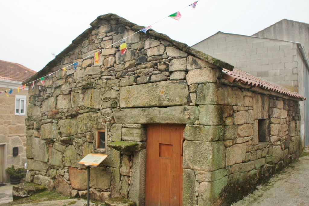 Foto: Centro histórico - San Cristovo de Cea (Ourense), España