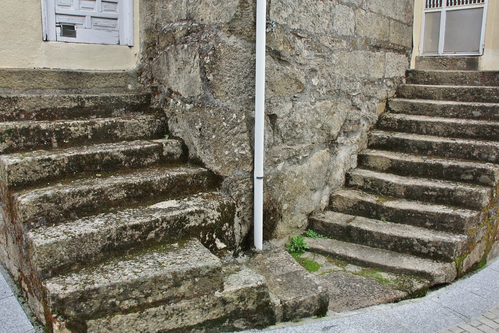 Foto: Centro histórico - San Cristovo de Cea (Ourense), España