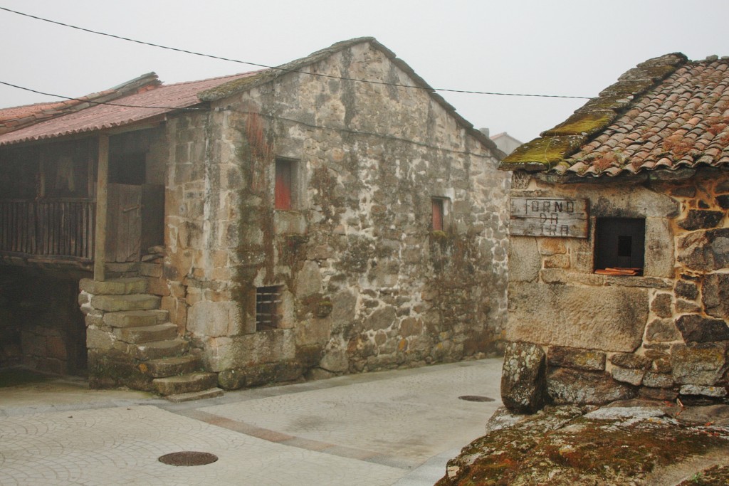 Foto: Centro histórico - San Cristovo de Cea (Ourense), España