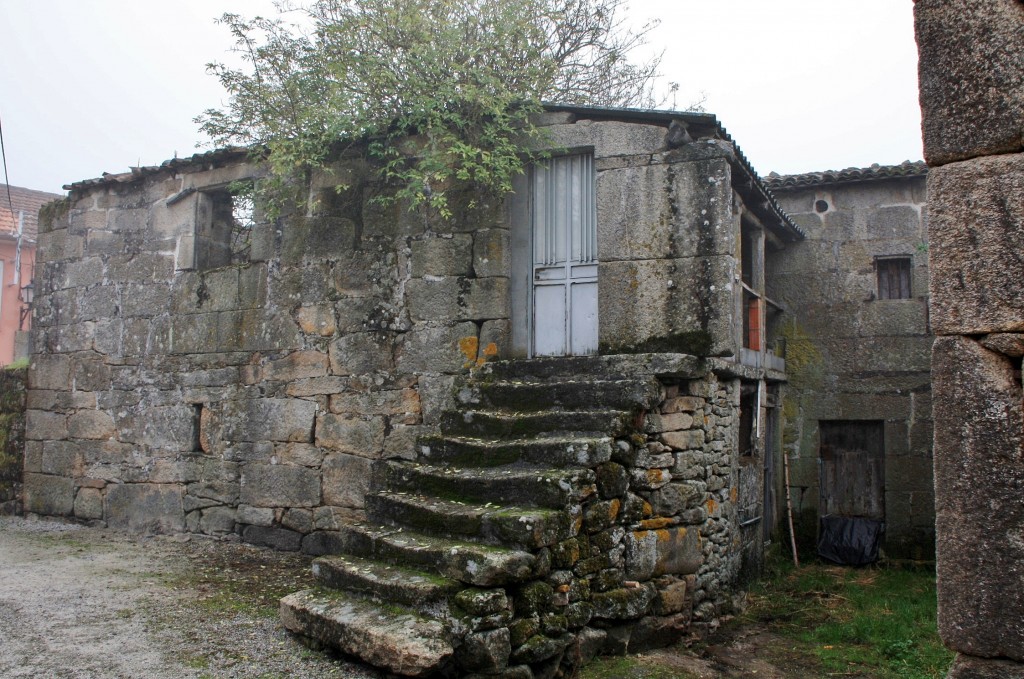 Foto: Centro histórico - San Cristovo de Cea (Ourense), España