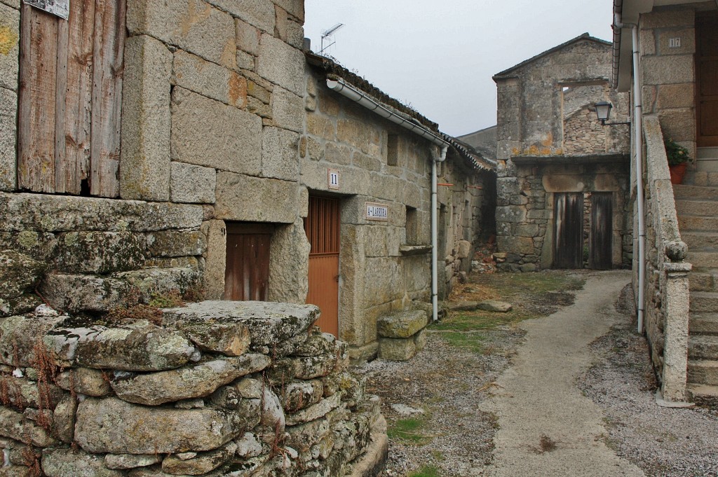 Foto: Centro histórico - San Cristovo de Cea (Ourense), España