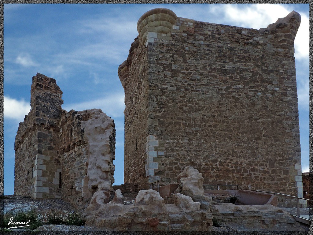 Foto: 140507-52 QUEL, CASTILLO - Quel (La Rioja), España