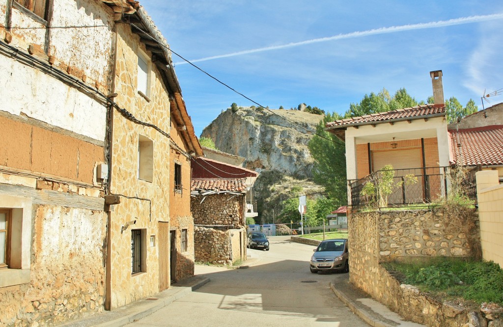 Foto: Vista del pueblo - Ucero (Soria), España
